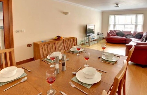 Broadstairs Apartment | Apartment York Mansions in Ramsgate - Broadstairs - 8 persons, 4 bedrooms