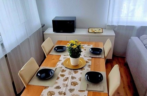 Region Hannover District Apartment | Apartment Hannover - Langenhagen center , free parking/wifi