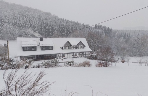 Niederlandenbeck Apartment | Apartment 'Hase' with Shared Pool, Private Terrace and Wi-Fi