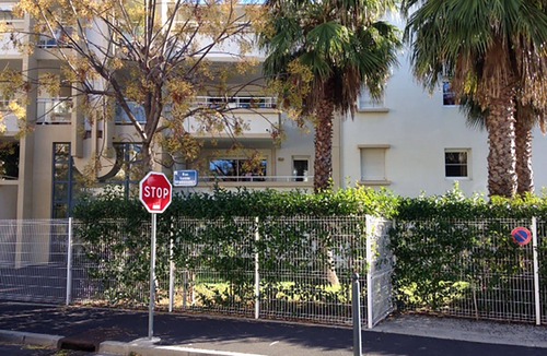 Boutonnet Apartment | Apartment in the beautiful district of Arceaux