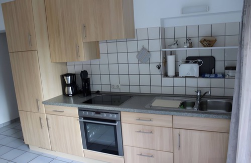 Kronprinzenkoog Apartment | Apartment 'Küstenglück' with Shared Terrace, Private Garden and Wi-Fi