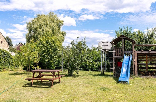 Klosterheide Apartment | Apartment 'Kleine Mit Garten' with Shared Terrace, Shared Garden and Wi-Fi