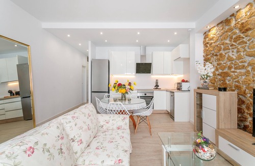 Campoamor Apartment | Apartment 'La Casita De Yessy' with Wi-Fi and Air Conditioning