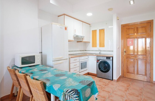 Hoya de los Patos Apartment | Apartment 'Las Lomas De Bonalba' with Mountain View, Wi-Fi and Air Conditioning