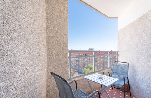 Penya-roja Apartment | Apartment 'Lujoso Ático Palau De La Música' with Shared Terrace, Wi-Fi and Air Conditioning