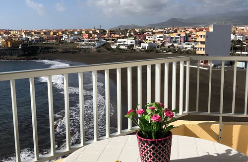 La Garita Apartment | Apartment on the beach front