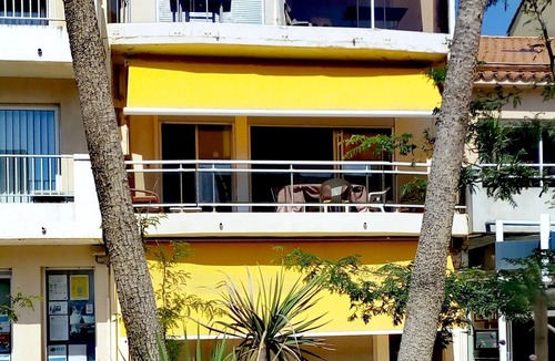 Valras-Plage Apartment | APARTMENT P2 SECOND FLOOR SEA VIEW 50 METERS FULL BEACH