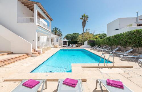 Cala d'Or Apartment | Apartment SUNSET BY THE SEA with Pool, AC, BBQ, Wifi in Cala D'or