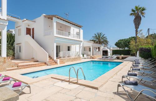Cala d'Or Apartment | Apartment SUNSET BY THE SEA with Pool, AC, BBQ, Wifi in Cala D'or