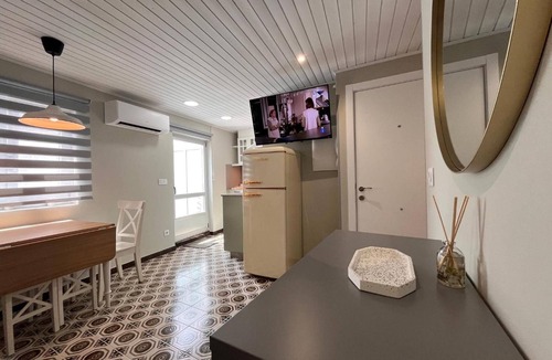 Viveiro Apartment | Apartment 'Valdeflores' with Private Terrace, Balcony and Air Conditioning