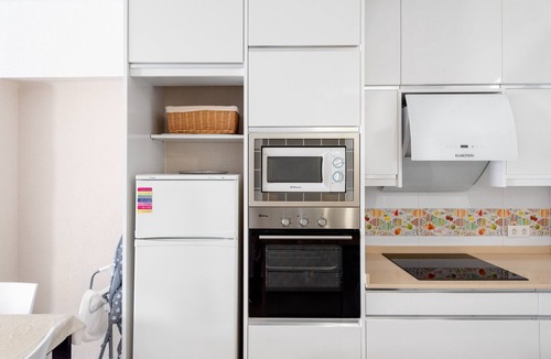 El Perello Apartment | Apartment 'View of the sea Beach 50 meters' with Terrace, A/C & Wi-Fi