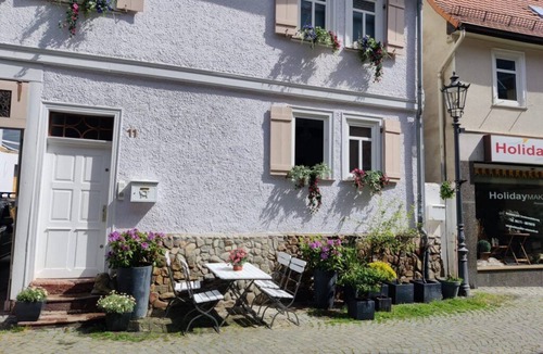 Oberursel Apartment | Apartment 'Wohnung 55 Qm' with Shared Terrace and Wi-Fi