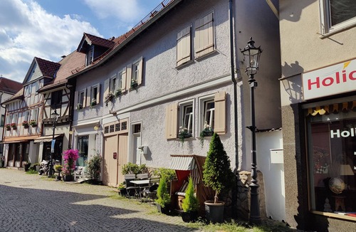 Oberursel Apartment | Apartment 'Wohnung 55 Qm' with Shared Terrace and Wi-Fi