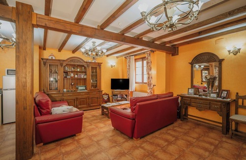 Ampudia Apartment | Apartment 'Y Corte Turismo Rural' with Wi-Fi