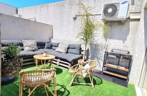 Route d'Arles Apartment | AppartCosy Emplacement Idéal avec Terrasse & Parking Privé