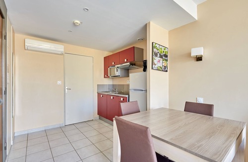 Cap d'Agde Condo | Appartement Abordable avec Wi-Fi + Kitchenette