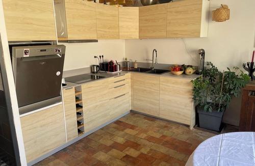 Lambesc Apartment | Appartement Avec Terrasse