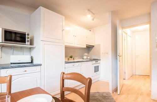 Saint-Lary-Soulan Apartment | Appartement Centre Saint-Lary avec Balcon, Parking et Proximité Commerces 6 pers - FR-1-296-382