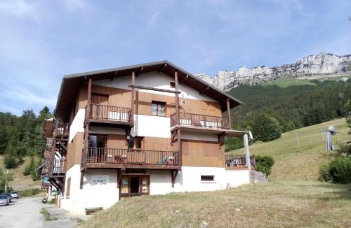 Entremont-le-Vieux Apartment | Appartement des cimes du Granier