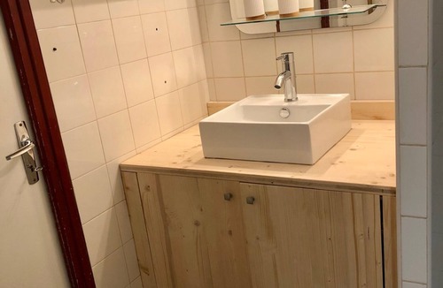 Euzet-les-Bains Other | Appartement en Plein Cœur du Domaine Viticole