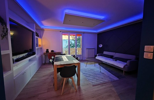 5th Arrondissement Apartment | Appartement Design, 3 Chambres Proche Lyon