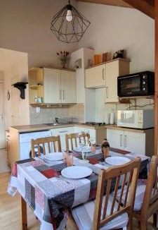 Bernex Apartment | Appartement T2 à BERNEX avec WiFi, vue sur montagne