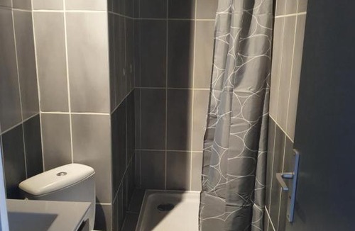 Cap d'Agde Apartment | Appt Centre Port - Place Saint Clair rénové en 2022