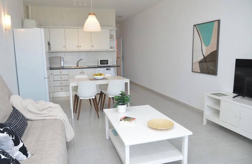 Playa de la Calera Apartment | Apt. El Guirre Nº 8 - bajo