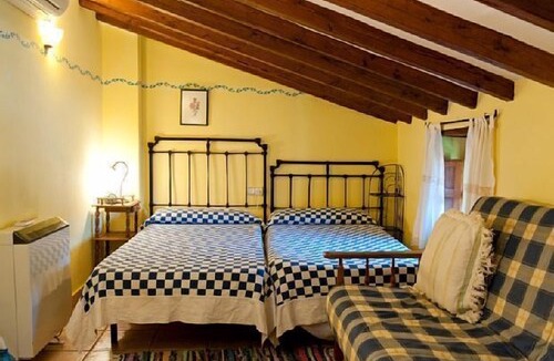 Robledillo de Gata Apartment | Aptos. Rurales Casa Manadero for 2 people