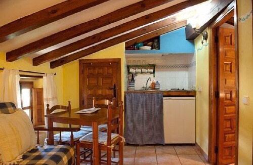 Robledillo de Gata Apartment | Aptos. Rurales Casa Manadero for 2 people