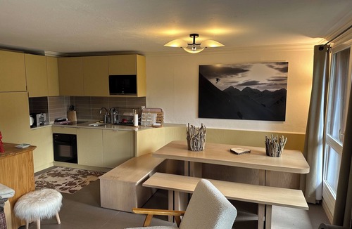 Arc-2000 Apartment | Arcs 2000, new 95m² apartment in a chalet, 2 min from the slopes, wifi, pkg
