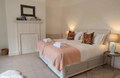 Sway House | Arnewood Manor