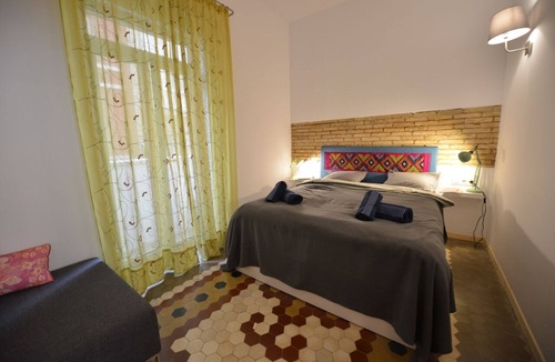 Extramurs Apartment | Art Deco Loft in the Heart of Valencia.