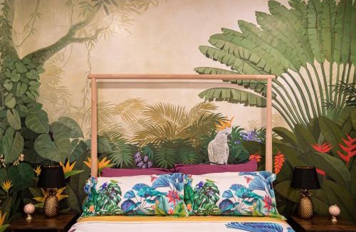 En Corts Apartment | Artistic flat next to Ruzafa Welcome to the Jungle