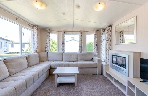 Bognor Regis House | Arundel Plus Caravan