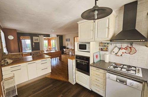 Saint-Mandrier-sur-Mer House | At five min at walk of beach, very nice