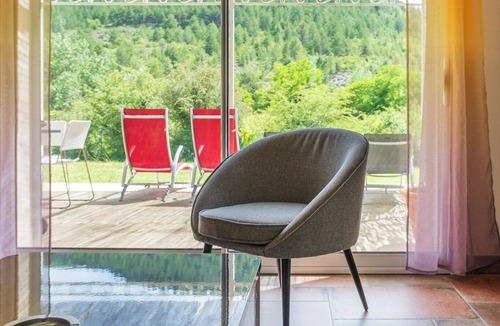 Vesseaux Villa | Aubenas Vals LES Bains, Rivière 15 Mns, Villa Neuve, 12 Personnes, Climatisée