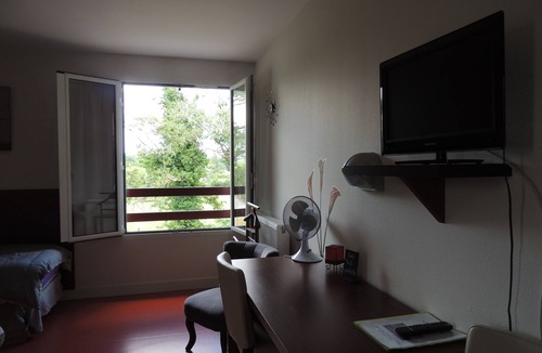 Aicirits-Camou-Suhast House | Auberge Denena Logis