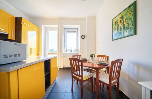 Belso-Ferencvaros Apartment | Aurelia Suite – Spacious W/Ac & Danube View