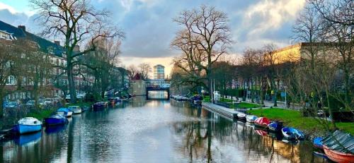 Scheldebuurt Apartment | Authentic Amsterdam Apartment RAI