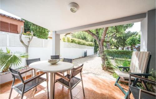 Benicassim House | Awesome home in Benicassim with 3 Bedrooms