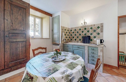 Bollene House | Awesome home in Bollène with WiFi