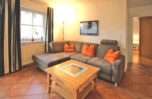 Wyk auf Foehr Apartment | Badestraße 18a, Whg. 2 - vacation apartment with 3 rooms, approx. 60m², in the center of Wyk,