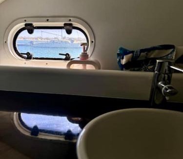 Cartaya Boat Rental | Barco apartamento