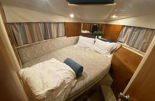 Puerto Calero Boat Rental | Barco Princess Cachucho Fly