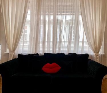 Belvaros - Lipotvaros Apartment | Basilica Rose