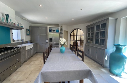 Nord House | Bastide 450 m2 air-conditioned 5min walk to historic center heated pool