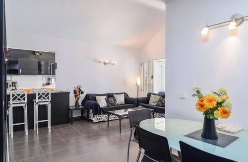 Playa del Cable Apartment | Beachfront Apartment "Casa Conchita" with Sea View, Shared Pool & Terrace
