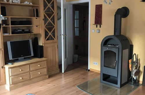Oberturkheim Condo | Beautiful 3 room apartment, 75 sqm