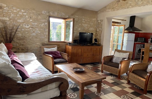 Rustrel House | Beautiful 490m2 property for 25 people with swimming pool in the Luberon